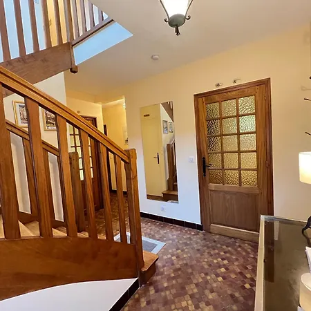 102 - Belle Maison Familiale Dans Quartier Calme Вилла Фреэль